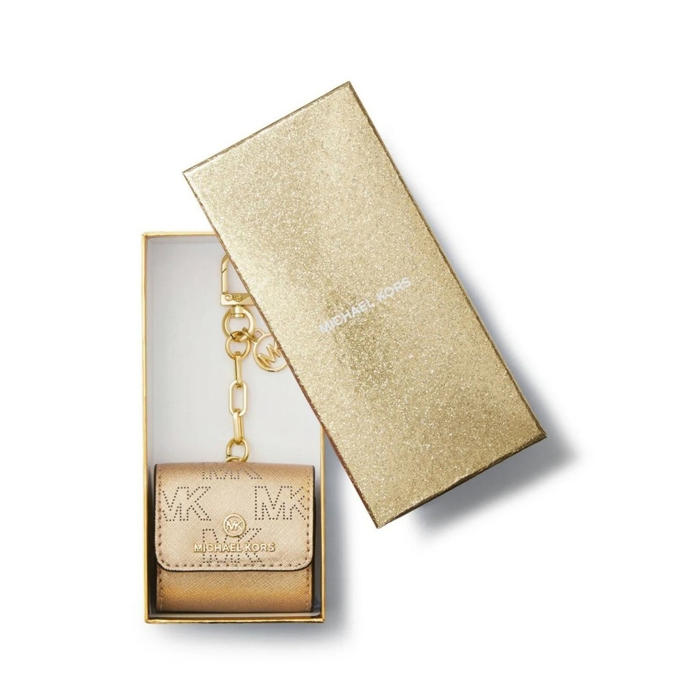 LEATHER CLIP CASE FOR AIRPODS MICHAEL KORS PALE GOLD & GOLD HARDWARE